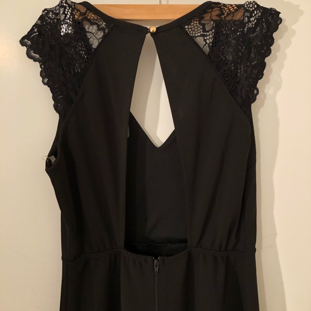 Long black dress with leg slit - Picture 6 of 8